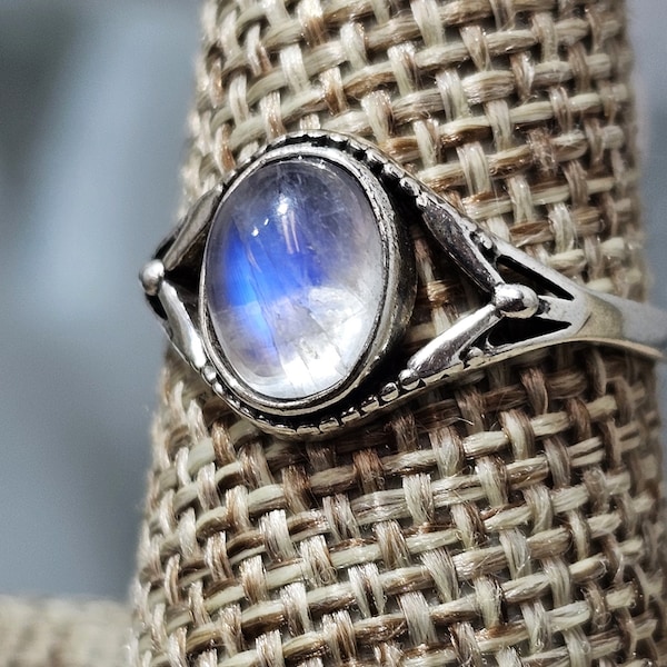 Magical lights Natural Rainbow moonstone solid silver 925 mark ring sizes 4-12  US stone size 6 x 8 mm gift box included Made in Poland