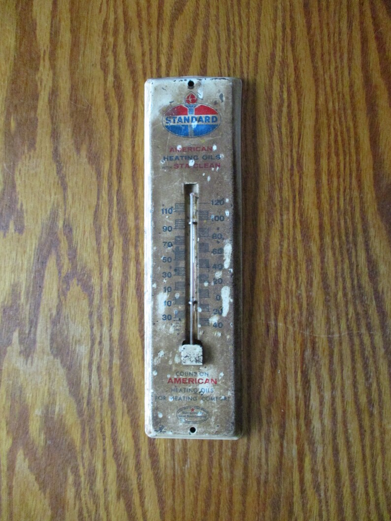 Made in U.S.A FREE shipping!! Vintage Standard American Heating Oils with Sta Clean 11-12 thermometer 1961- in poor to fair condition
