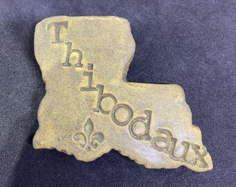 Thibodaux Louisiana Ornament or Magnet with Fleur Dis Lis, Hand-made Ceramic Ornament / Magnet