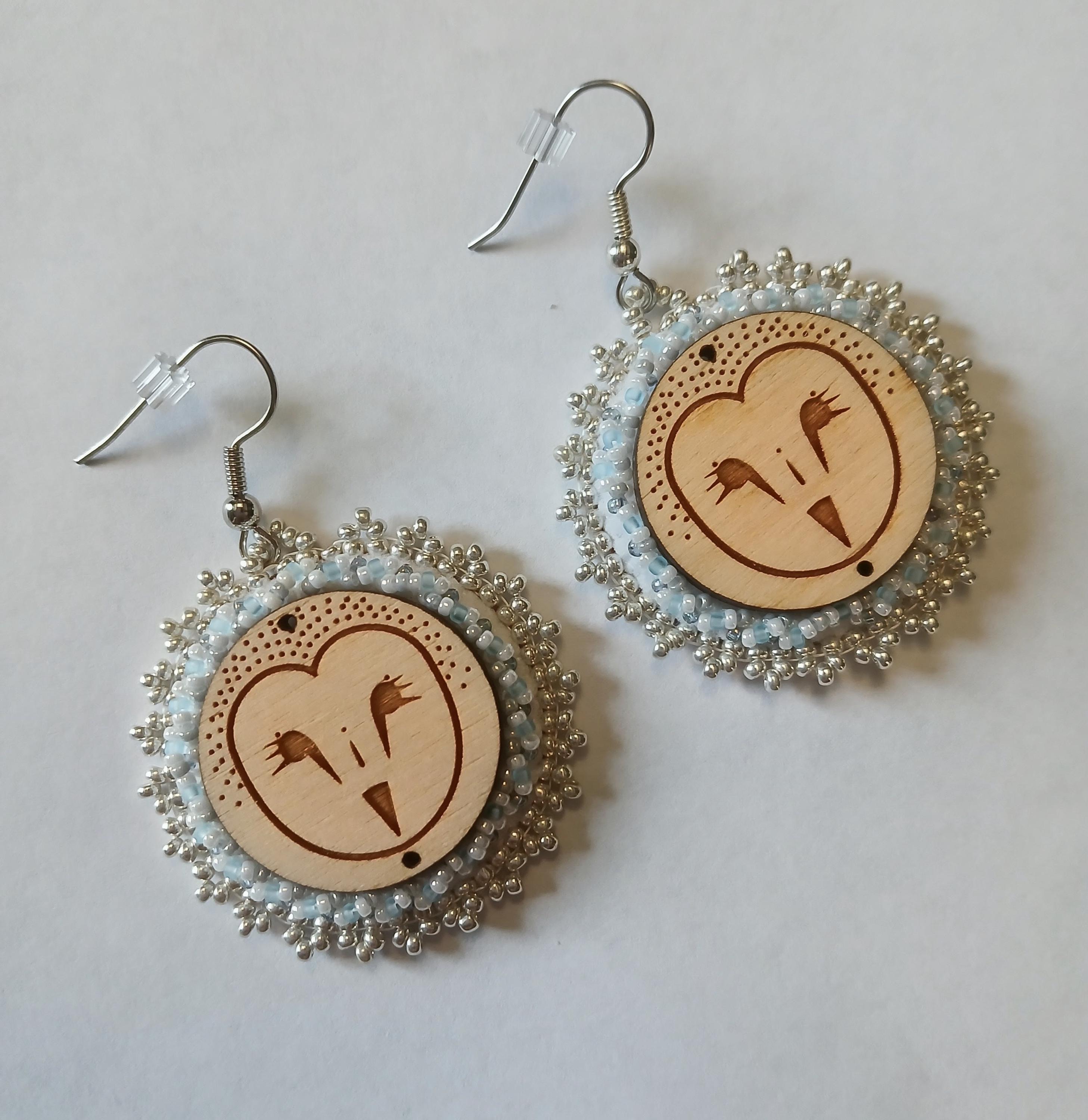 hand beaded earrings owl design wood center