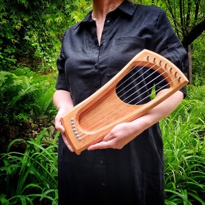 Lyra - Asymmetrisk sjua - Pentatonisk - Amerikansk körsbär