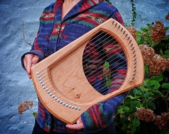 19 String Lyre - American Cherry