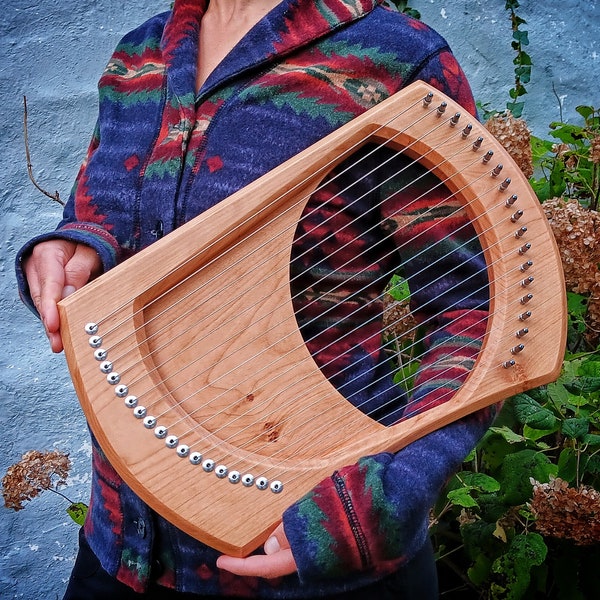 19 String Lyre - American Cherry