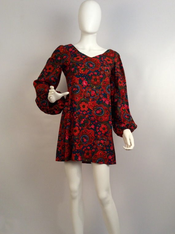 Vintage multi mini dress, long sleeved vintage min