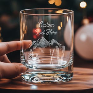 Benutzerdefinierte Name Text Gravierte Brille - Ski Themed | Personalisierte Gläser für Bier, Whisky, Wein, Cocktail, Wohnkultur, Ski-Liebhaber-Geschenk, Winter
