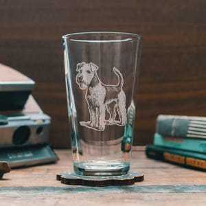 Airedale Terrier Customizable Dog Glasses | Your Dog&#39;s Name Personalized engraved glassware for beer, whiskey, wine & drinks. Pet owner gift
