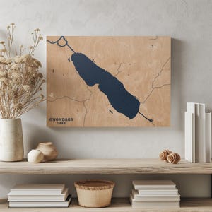 Onondaga Lake New York / Decorazione per la casa con mappa personalizzata del lago, regalo personalizzato per casa sul lago, regalo per campeggio di nozze per anniversario, arte murale in legno incisa