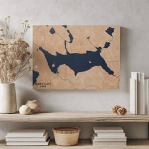 Lake Maine | Benutzerdefinierte See Karte Wohnkultur, personalisierte See Haus Geschenk, Jahrestag Hochzeitslager Geschenk, gravierte Holz Wandkunst