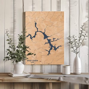 Deep Creek Lake Maryland / Decorazione per la casa con mappa personalizzata del lago, regalo personalizzato per casa sul lago, regalo per campeggio di nozze per anniversario, arte murale in legno incisa