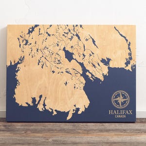 Mapa de Halifax, Canadá / Letrero de pared con carta costera grabada en madera, decoración de cabaña, impresión náutica para casa de playa, regalo familiar personalizado único