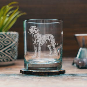 Vizsla Customizable Dog Glasses | Your Dog&#39;s Name Personalized engraved glassware for beer, whiskey, wine & drinks. Pet lover owner gift.