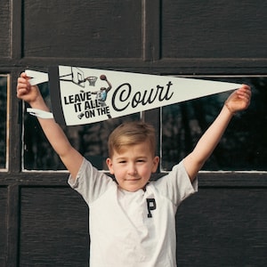 Basketball Leave it all on the Court Felt Pennant | Motivational Basketball Gift, Kids Room Decor, Sports Fan Wall Art Print, Coaches Gift