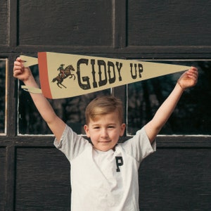 Giddy Up Felt Pennant | Vintage Wild West Cowboy Banner, Inspirational Kids Room Decor, Western Nursery Wall Art, Rustic Home Accent Gift.