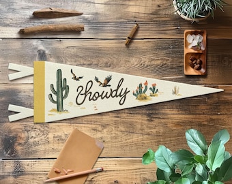 Banderín de fieltro Howdy / Banner de vaquero del lejano oeste vintage, decoración inspiradora para habitación infantil, arte de pared para guardería del oeste, regalo de acento rústico para el hogar.
