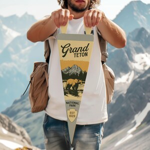 Grand Teton Nationalpark Filz Wimpel | Plakat im Vintage-Stil. Vintage Typographie Wyoming Flagge Wand Kunst Wohnkultur. USA Handmade Geschenk