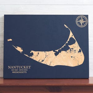Nantucket, Massachusetts Karte | "Graviertes Holz Küstenkarte Wand Kunst Zeichen, Strandhaus Wohnkultur Wasserdruck, personalisiertes Geschenk für die Familie."