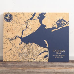 Raritan Bay, New Jersey Stadtplan | "Graviertes hölzernes Küstenkarten-Wand-Kunst-Zeichen, Strand-Haus-Dekor-nautischer Druck, einzigartiges personalisiertes Familiengeschenk."