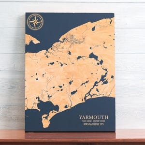 Yarmouth, Massachusetts Karte | "Graviertes Holz Küstenkarte Wand Kunst Schild, Strandhaus Wohnkultur Wasserdruck, einzigartiges personalisiertes Geschenk."
