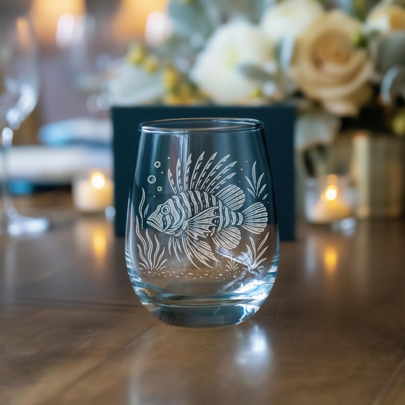Lionfish Glasses | Laser Etched Lionfish Illustration, Ocean Wildlife Barware, Coastal Gift image 3