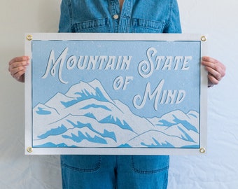 Berg State of Mind Filz Poster Banner | Ski & Snowboard Geschenk. Vintage Ski Poster Wohndeko. Lager Flagge Wimpel Wandkunst. US Handmade