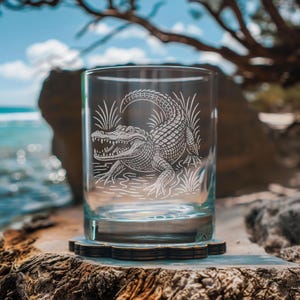 Crab Glasses | Laser Etched Coastal Barware, Engraved Gift for