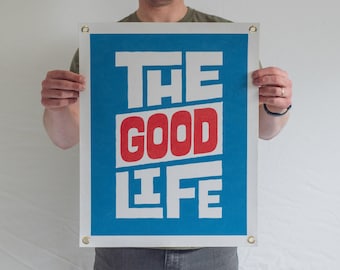 Filtaffisch i filt | Inspirerande flaggdesign, väggkonst, present. Vintage typografisk lägerflagga, vimpel för heminredning. Handgjord i USA.