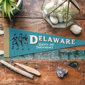 Delaware Felt Pennant | Liberty & Independence State banner poster. Vintage typography flag pennant home decor. USA Handmade
