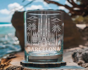 Barcelona Spanien Glas | Laser geätztes Reiseglas, graviertes Stadtmotiv Geschenk für Kunstliebhaber und Weltreisende