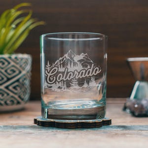 Colorado Mountains Engraved Glasses | Personalized landscape etched glassware for beer, whiskey, wine and cocktails. Home decor & gift.