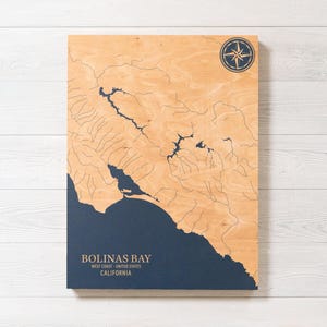 Bolinas Bay, Kalifornien Karte | "Graviertes Holz Küsten Kunst Schild, Strandhaus Wohnkultur Wandbehang Wasserdruck, Einzigartiges personalisiertes Geschenk."