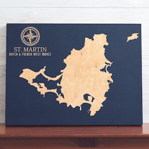 St. Martin Karte | Gravierte hölzerne Küstenkarte Wand-Kunst-Zeichen, Strand-Wohnkultur-nautisches Insel-Leben-Druck, einzigartiges personalisiertes Familiengeschenk