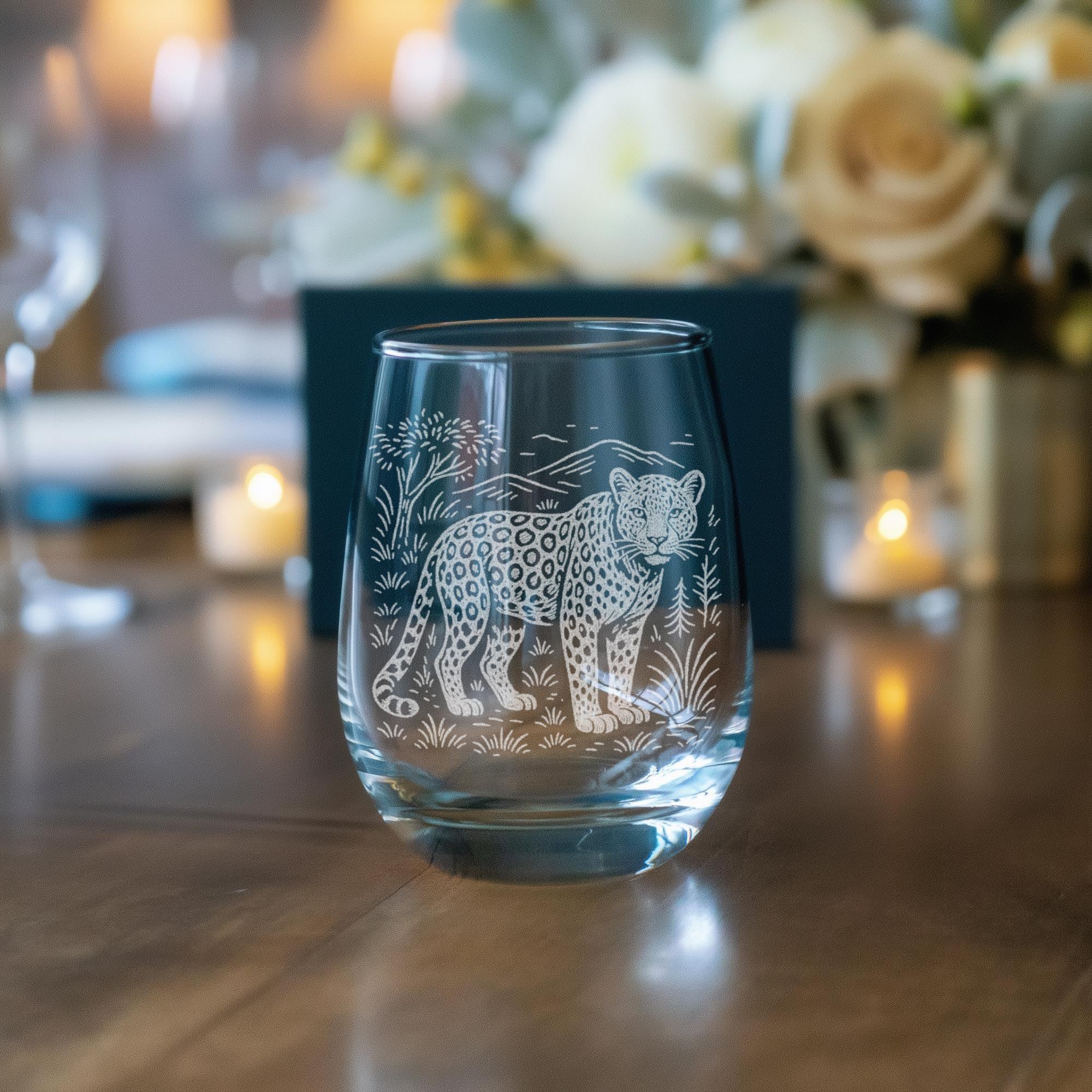 ヒョウ柄グラス | レーザーエッチング加工の野生動物バーウェア。動物