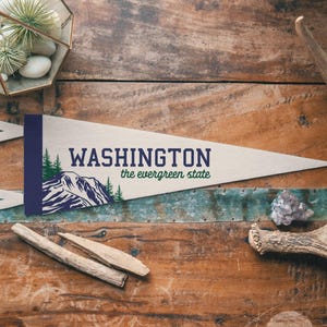 Washington State Felt Pennant | Evergreen State banner poster. Vintage typography Mountain flag pennant home decor. USA Handmade