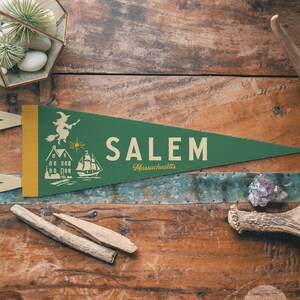 Salem Massachusetts vilten wimpel | Stadspandoekposter. Vintage huisdecor met vlag van de trots van de stad en de staat. Reiscadeau VS afbeelding 3