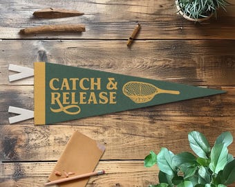 Catch and Release Fish Felt Pennant | Vintage Sport Fishing Banner, Funny Fishing Home Decor, Outdoorsman Wall Art Print, Fly Fisherman Gift
