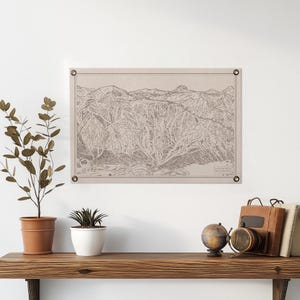 Affiche en feutre de carte des montagnes du Wyoming de Jackson Hole | cadeau d'art mural montagne ski snowboard vintage. Décoration d'intérieur fanion drapeau. Fait main aux États-Unis