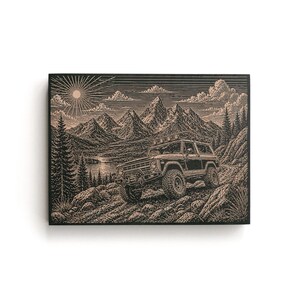 Panel artístico de abedul grabado con temática de aventura todoterreno en la naturaleza salvaje de la montaña / Arte de pared 4x4, decoración para viajes todoterreno, regalo para amantes de los camiones todoterreno, arte en madera de montaña.