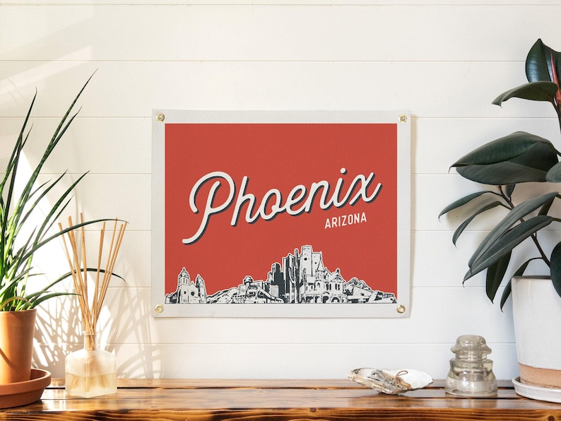 Phoenix, Arizona vilten posterbanner | Muurkunstdrukbord met skyline van de stad. Vintage woondecoratie met stadslijntekening. Handgemaakt cadeau-idee Red