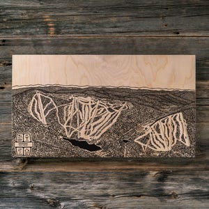 Snowshoe, Skiloipe Karte | Gravierte Holzwandkunst, Wintersport-Kabinendekor, Snowboard-Bergspur, personalisiertes Geschenk für die Familie