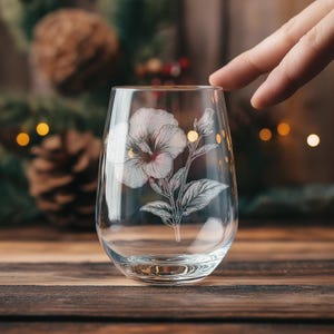 Hibiscus Flower Glasses | Personalized Whiskey, Wine & Beer Etched Glassware, Flower Gift for Her, Farmhouse Décor, Country Style Accents