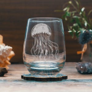 Jellyfish Glasses | Personalized Ocean Theme Whiskey, Wine & Beer Etched Glassware, Nautical Beach Home Decor, Saltwater Marine Life Gift
