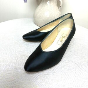 Vintage Dark Blue Pumps, Dyeables, Made in USA, Size 7 1/2B