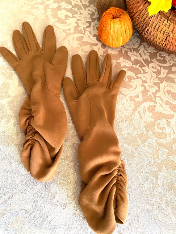Vintage Tan Hansen Gloves, Size 6