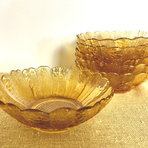 Vintage Anchor Hocking Country Estate Sunflower Bowls, Set of Six