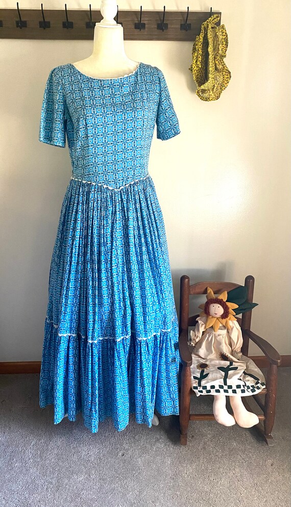 Vintage Blue Calico Prairie Dress, Size M - image 5