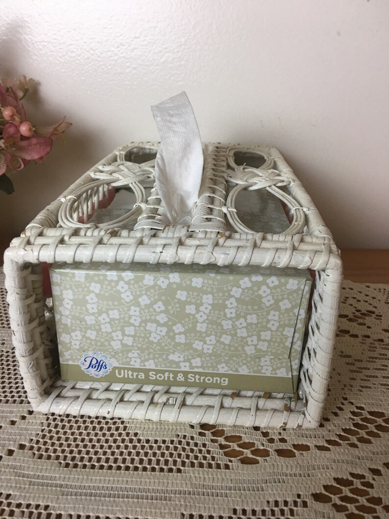 Vintage White Wicker/rattan Tissue Box 1960s Etsy