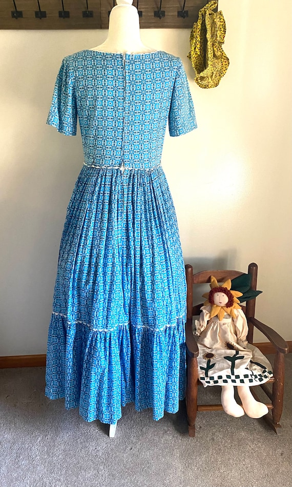 Vintage Blue Calico Prairie Dress, Size M - image 3