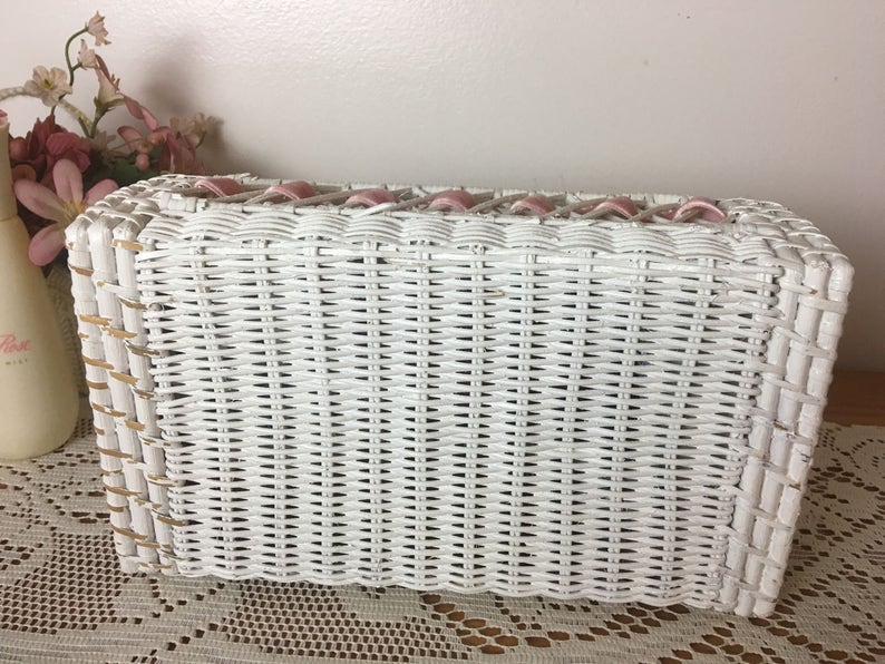 Vintage White Wicker/rattan Tissue Box 1960s Etsy