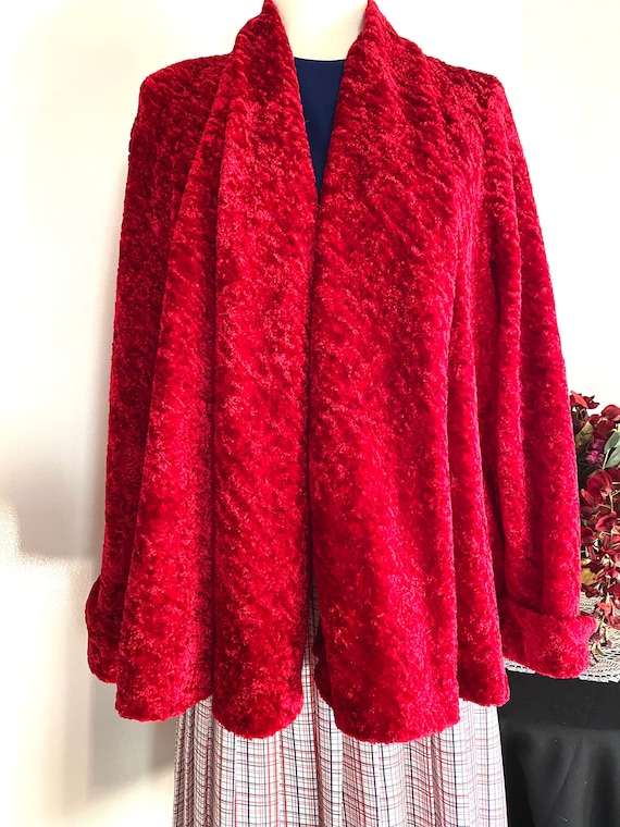 Vintage Connected Woman Red Boucle Shrug, Made in 