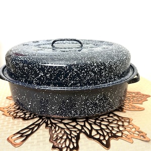 Vintage Graniteware Enamel Roaster w/Lid, Excellent condition